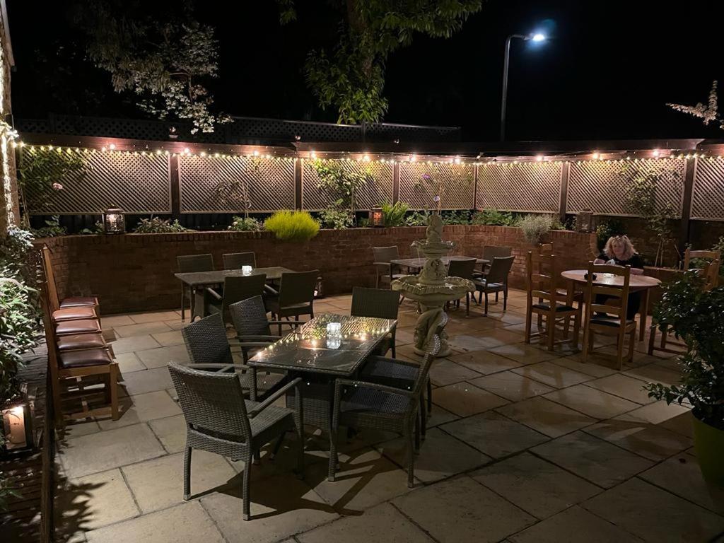 White Horse Inn & Restaurant Stoke Albany Luaran gambar